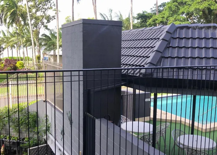 Coral Towers Holiday Suites